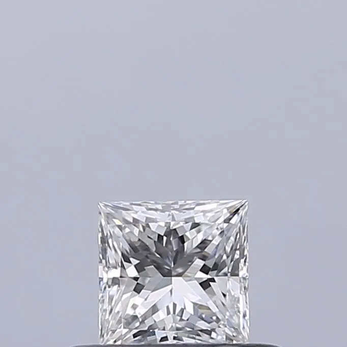 0.31ct PRINCESS E VVS1 Natural diamond