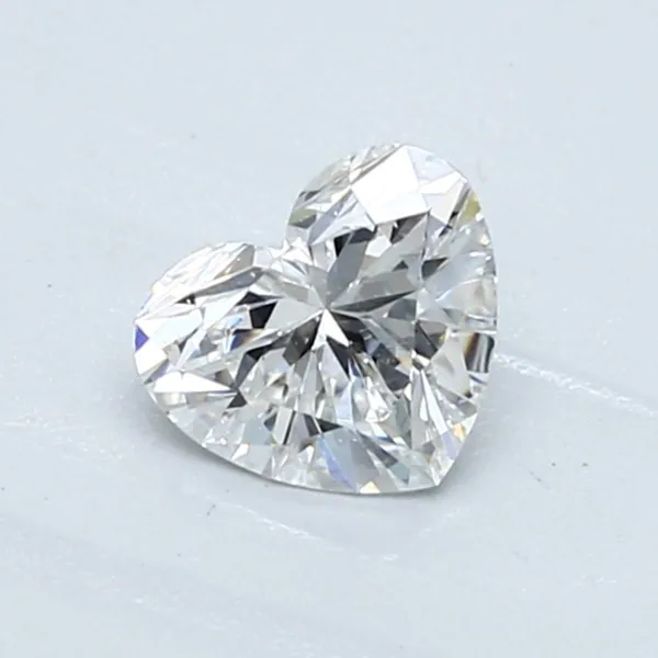 0.73ct HEART D VS2 Natural diamond