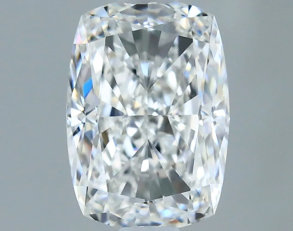0.70ct CUSHION E VVS1 Natural diamond