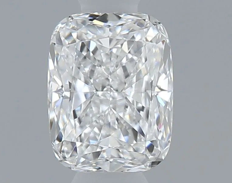 0.33ct CUSHION E VS1 Natural diamond