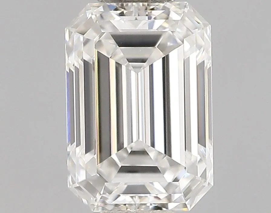 0.37ct EMERALD E VS1 Natural diamond