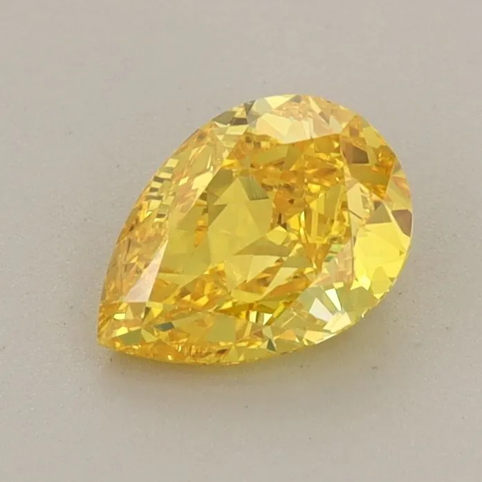 0.77ct PEAR Fancy Vivid Yellow VVS2 Coloured Lab diamond
