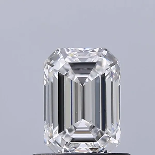 0.72ct EMERALD E SI1 Natural diamond