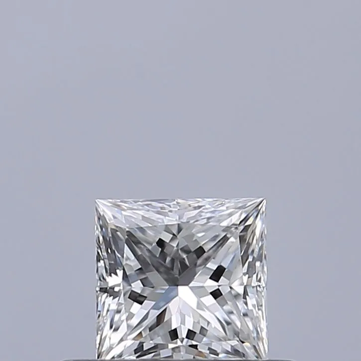 0.35ct PRINCESS D VVS2 Natural diamond