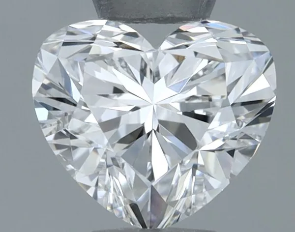 0.5ct HEART E SI1 Natural diamond