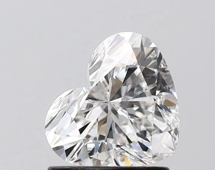 1.09ct HEART E VVS2 Lab Grown diamond