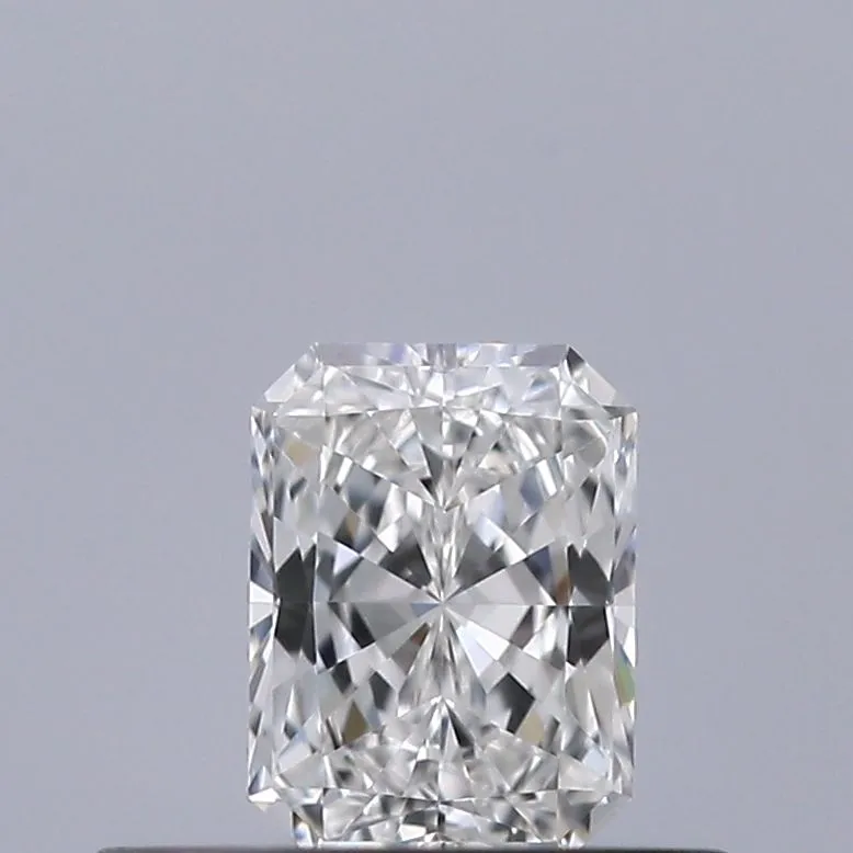 0.30ct RADIANT G VVS2 Natural diamond