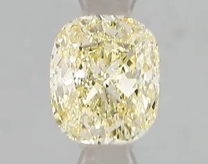 1.01ct CUSHION Fancy Yellow VS2 Coloured Lab diamond