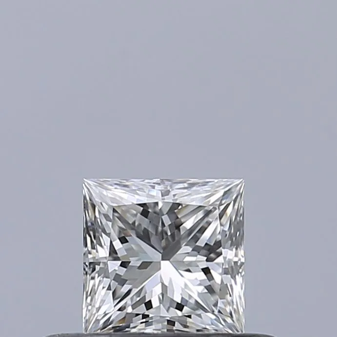 0.31ct PRINCESS D IF Natural diamond