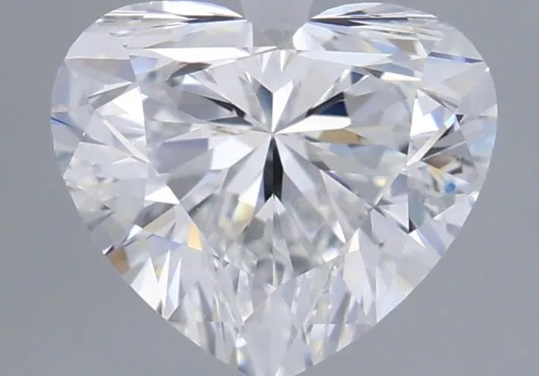 1.1ct HEART D VVS2 Lab diamond