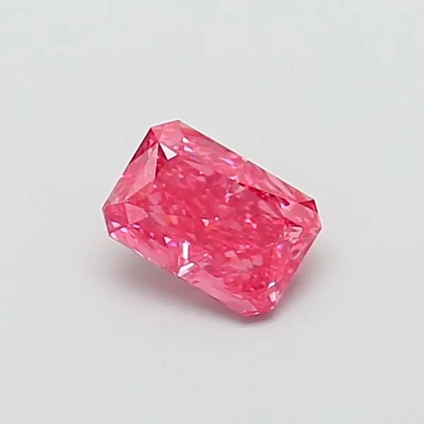 1.04ct RADIANT Fancy Vivid Pink VS1 Coloured Lab diamond