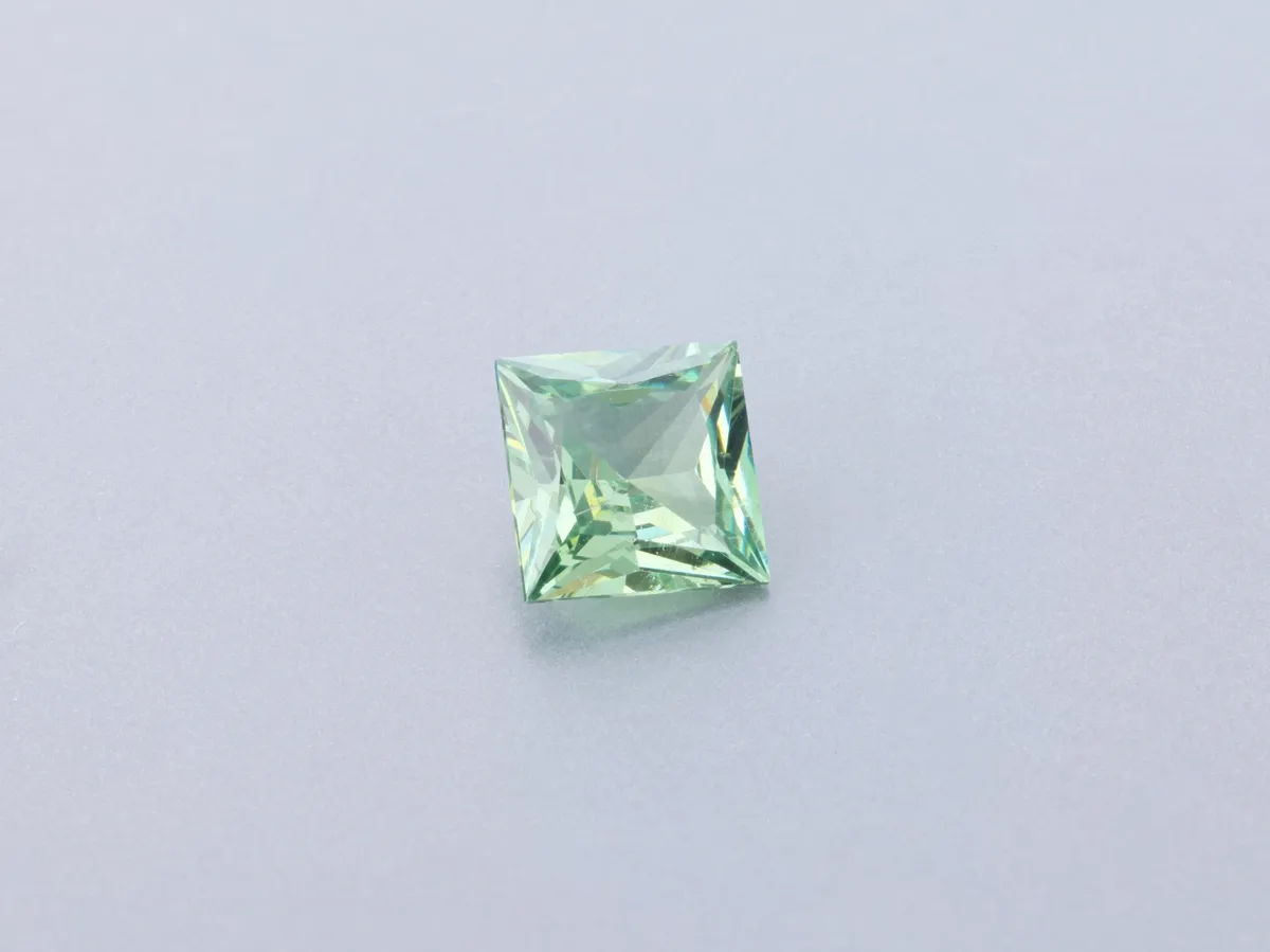 0.33ct Green Garnet, Square gemstone