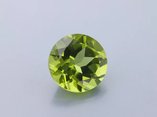 3.91ct Green Peridot, Round cut gemstone