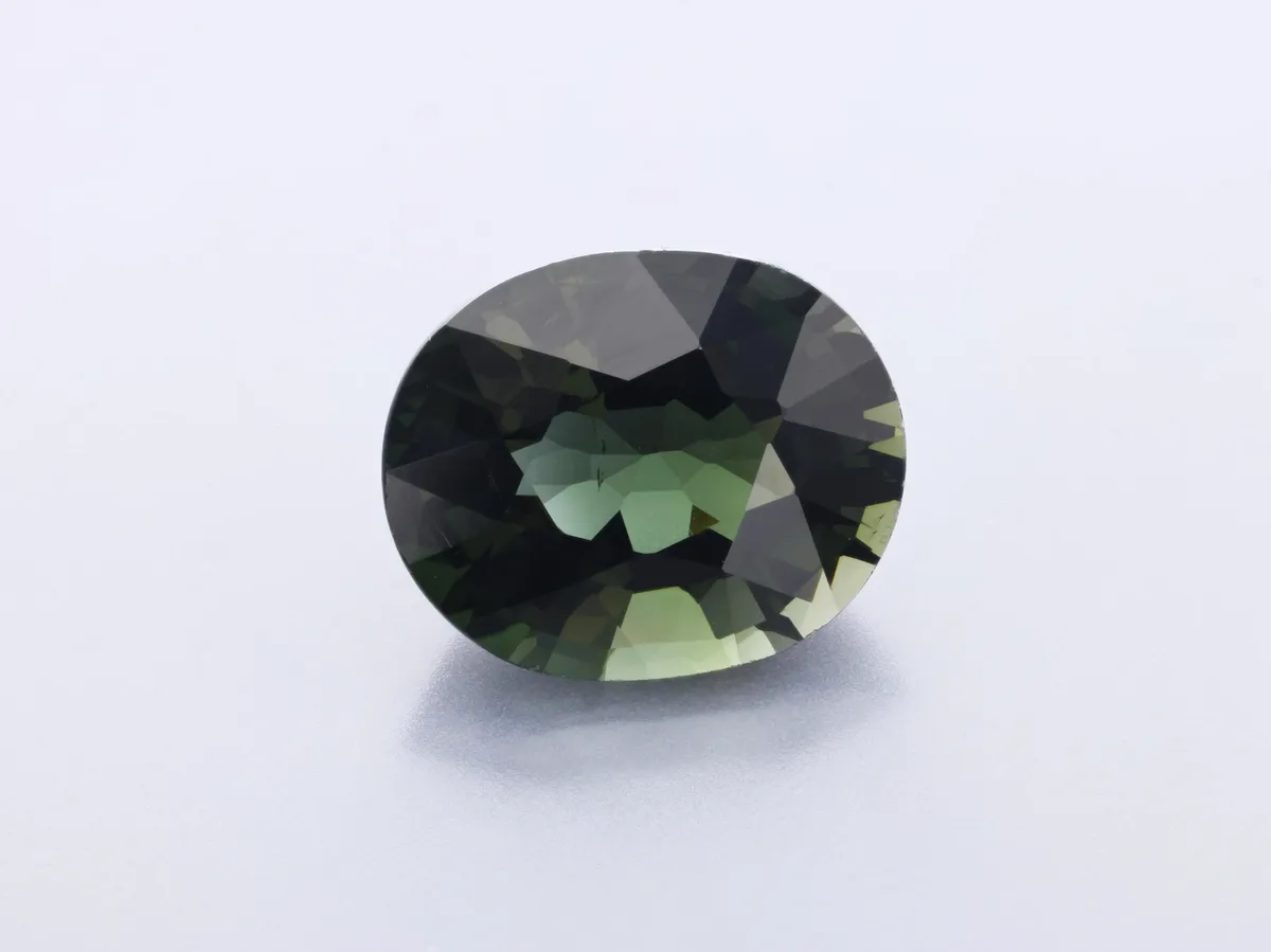 2.6ct Green Tourmaline, Oval gemstone