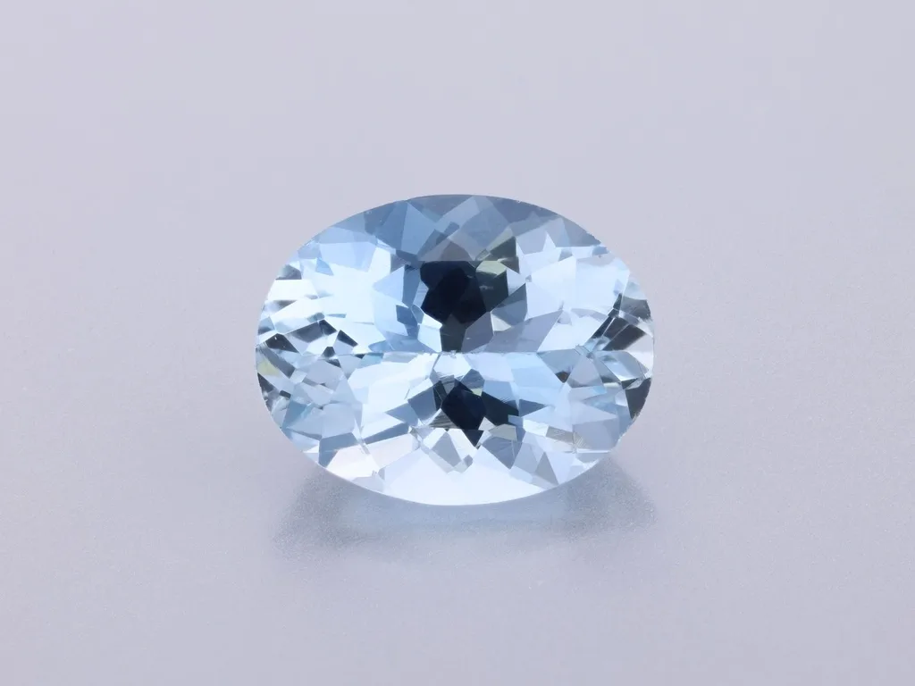 2.14ct Blue Aquamarine, Oval gemstone