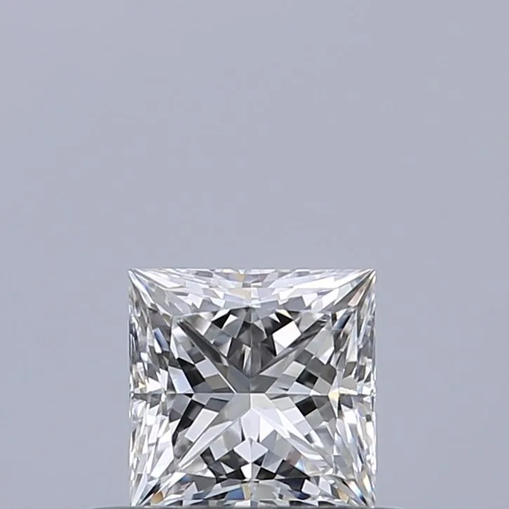 0.38ct PRINCESS E VVS1 Natural diamond