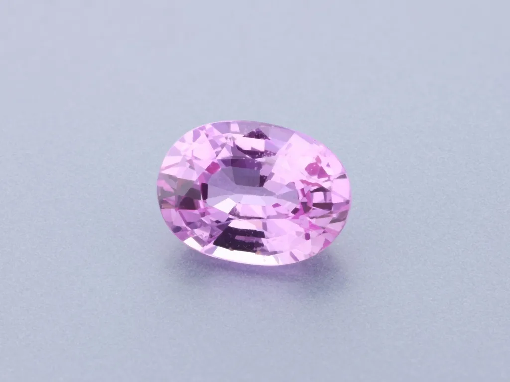 1.04ct Pink Sapphire, Oval gemstone