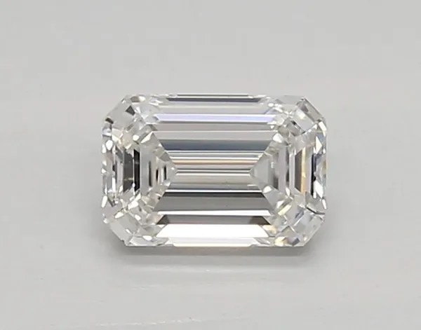 0.57ct EMERALD E VS1 Lab diamond