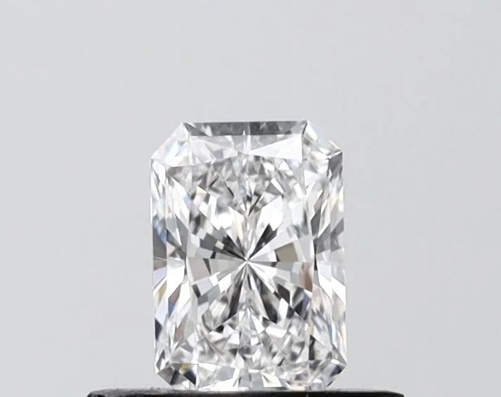 0.56ct RADIANT D VVS2 Lab Grown diamond
