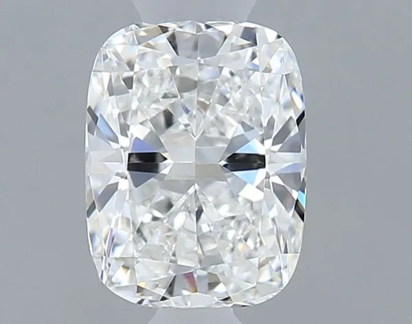 0.34ct CUSHION E VVS2 Natural diamond