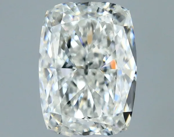 0.7ct CUSHION H VVS1 Natural diamond