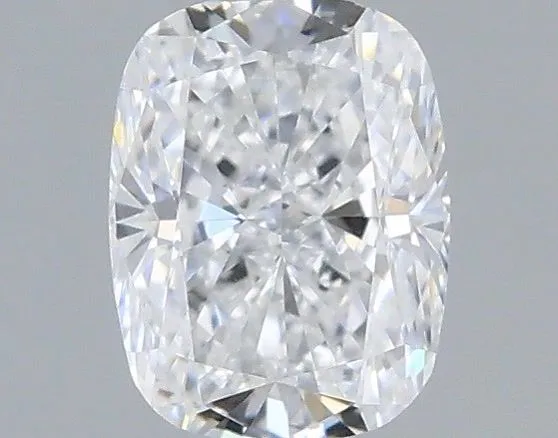 0.3ct CUSHION D VS2 Natural diamond