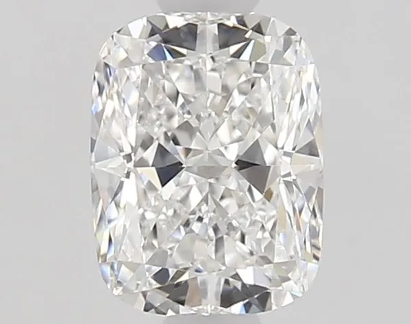0.61ct CUSHION E VVS2 Natural diamond