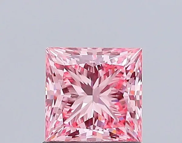 1.05ct PRINCESS Fancy Vivid Pink VVS2 Coloured Lab diamond