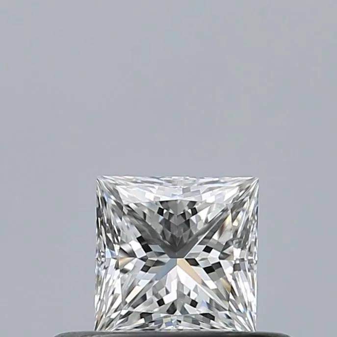 0.31ct PRINCESS D VVS1 Natural diamond