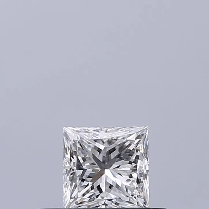 0.31ct PRINCESS D IF Natural diamond