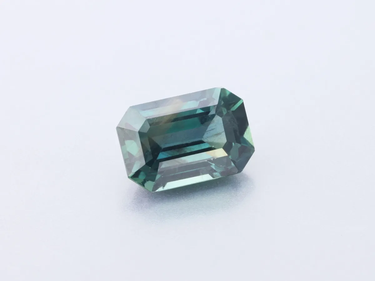 1.05ct Parti Sapphire, Emerald Cut gemstone