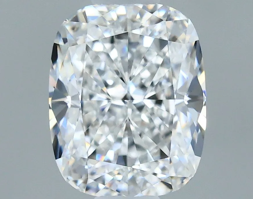 0.70ct CUSHION E VVS1 Natural diamond
