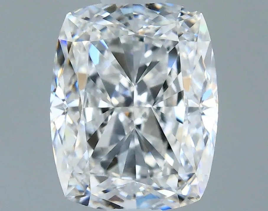 0.70ct CUSHION E VS1 Natural diamond