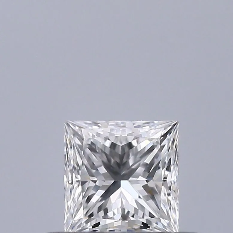 0.31ct PRINCESS D VVS2 Natural diamond