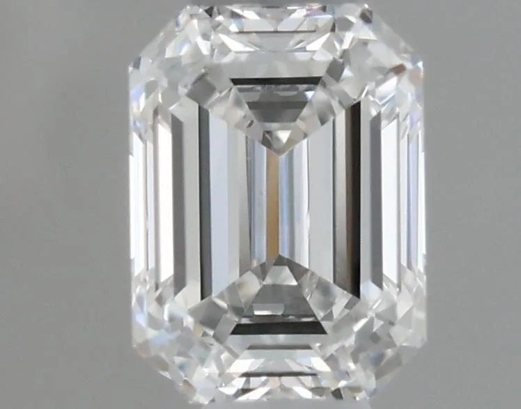0.31ct EMERALD F VVS2 Natural diamond