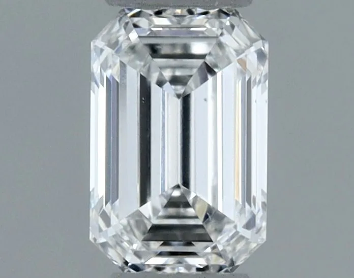 0.30ct EMERALD E SI1 Natural diamond