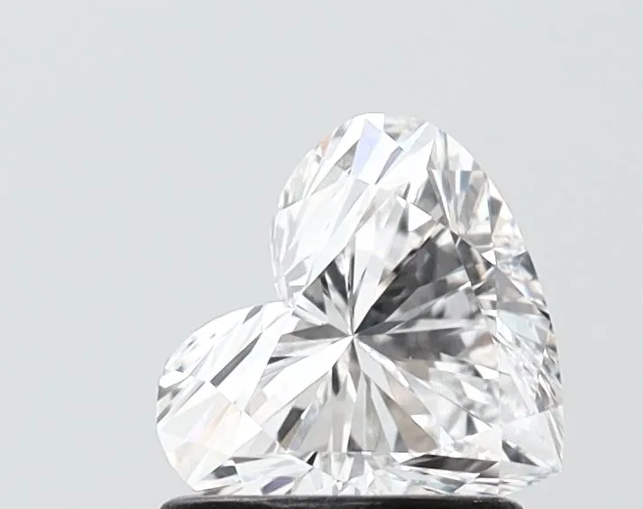 1.09ct HEART D VVS2 Lab Grown diamond