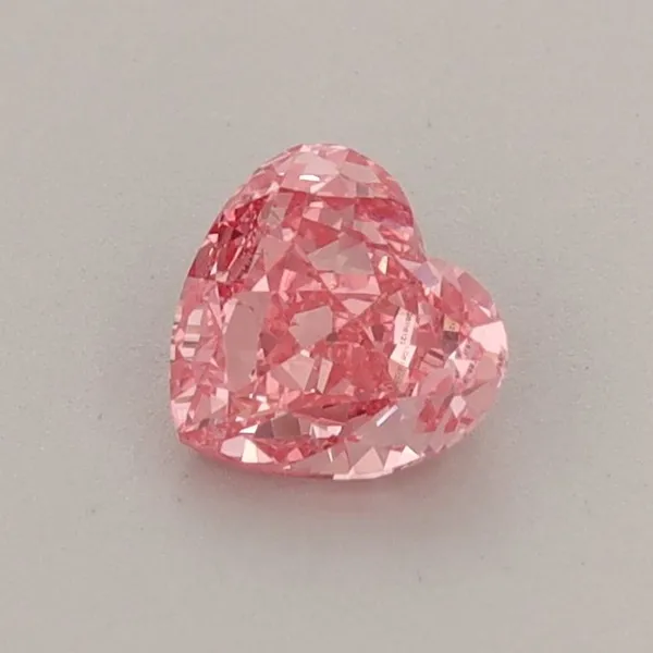 0.51ct HEART Fancy Vivid Pink VS1 Coloured Lab diamond