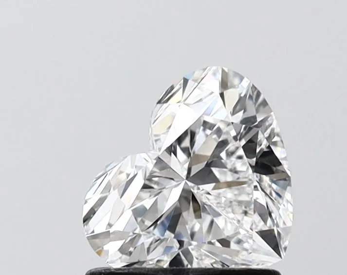 1.00ct HEART D VS1 Lab Grown diamond