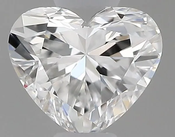 0.3ct HEART E VS2 Natural diamond