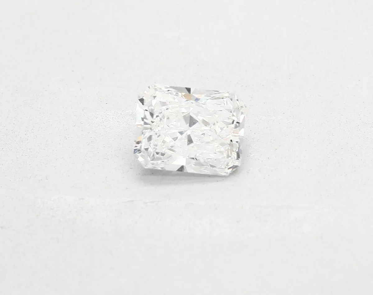 1.01ct RADIANT G SI1 Natural diamond