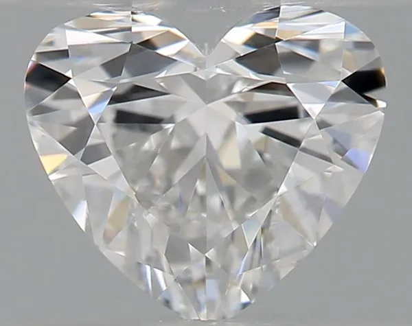 0.41ct HEART E VVS2 Natural diamond