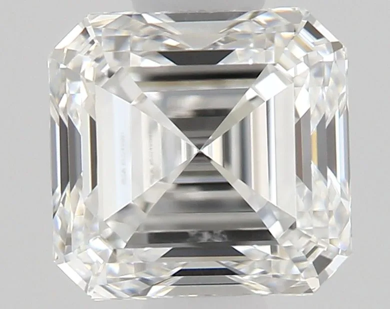 0.70ct EMERALD E VVS1 Natural diamond