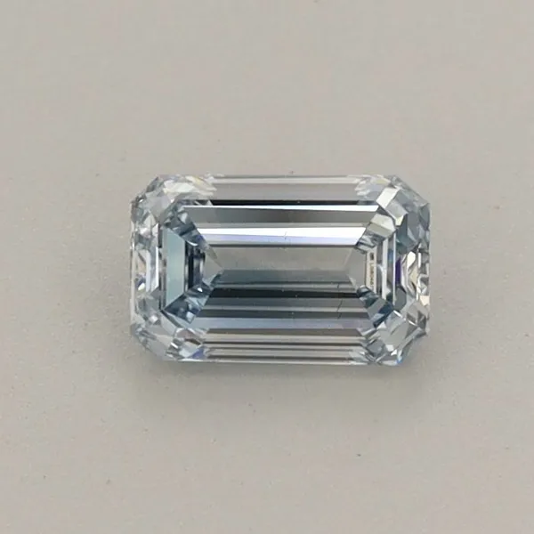0.44ct EMERALD Fancy Light Blue VS2 Coloured Lab diamond