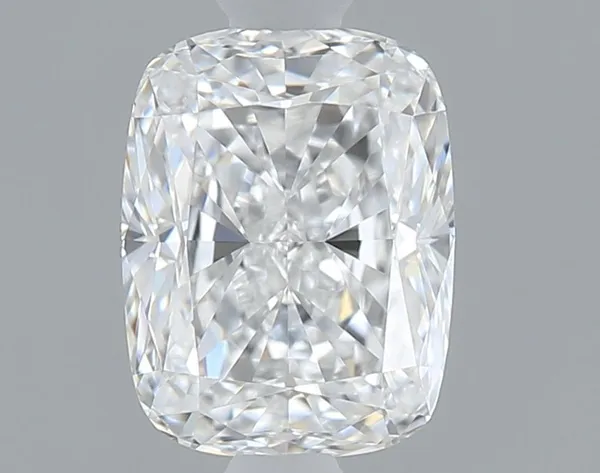 0.7ct CUSHION E VVS2 Natural diamond