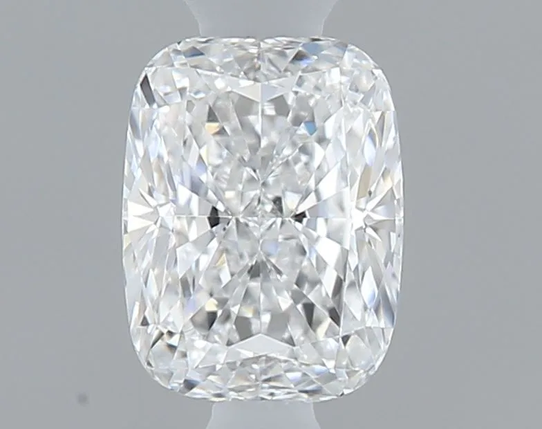 0.33ct CUSHION E VS1 Natural diamond