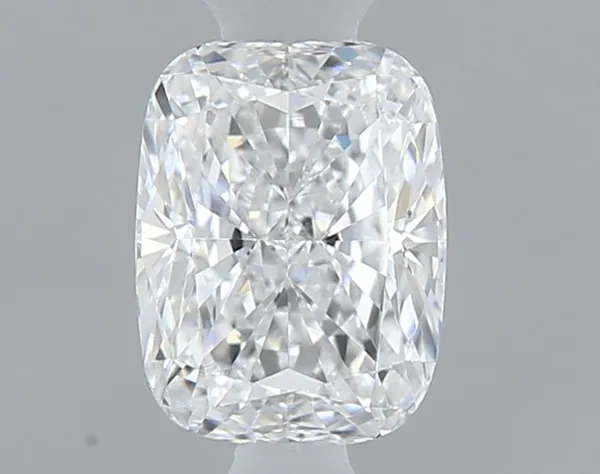 0.33ct CUSHION E VS1 Natural diamond