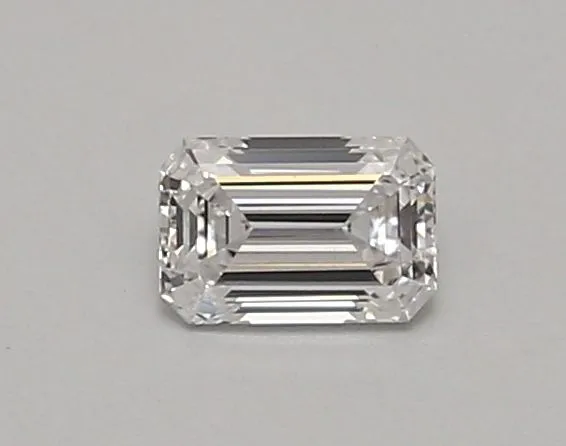 0.45ct EMERALD D VVS2 Lab diamond
