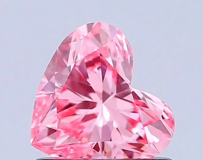 0.76ct HEART Fancy Vivid Pink VVS2 Coloured Lab diamond