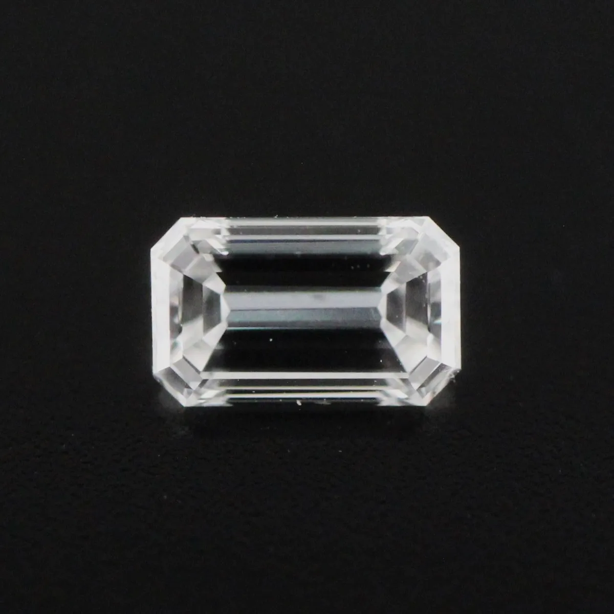 0.34ct EMERALD D VVS1 Natural diamond
